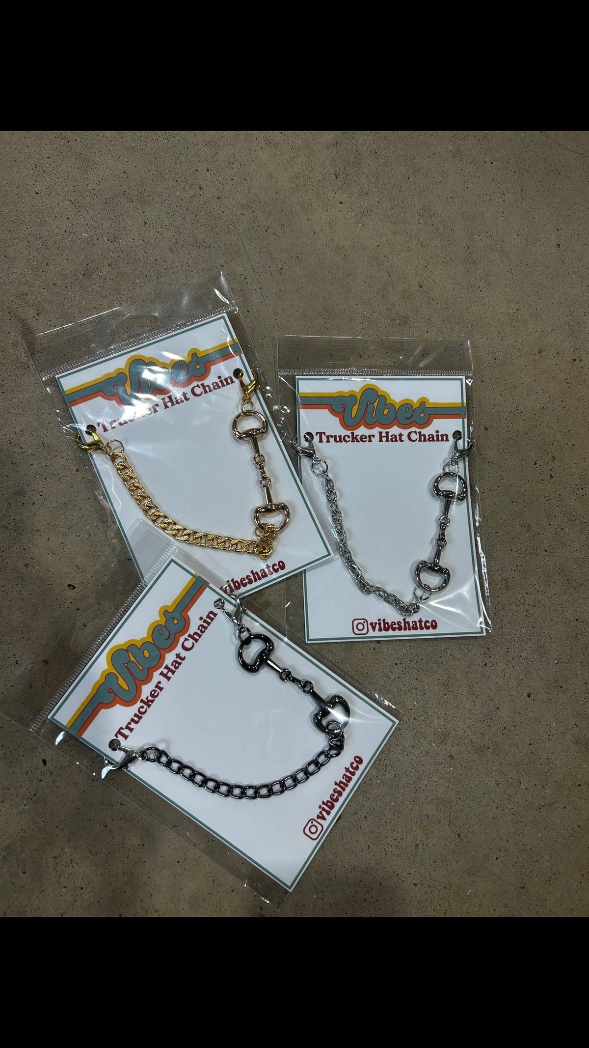 Snaffle Bit Trucker Hat Chain - Gold