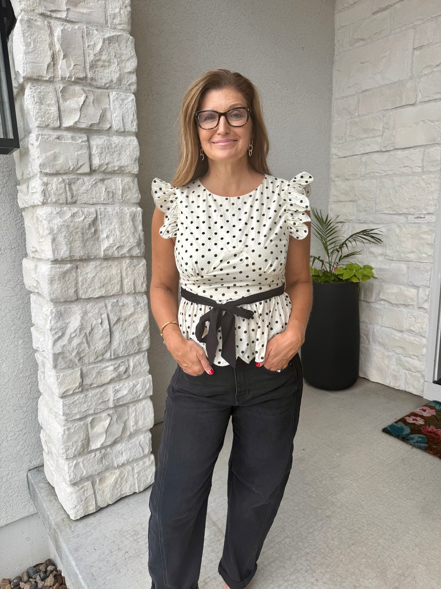 POLKA DOT WOVEN PEPLUM TOP WITH SCALLOPED RUFFLE AND A SOLID: CREAM/BLACK