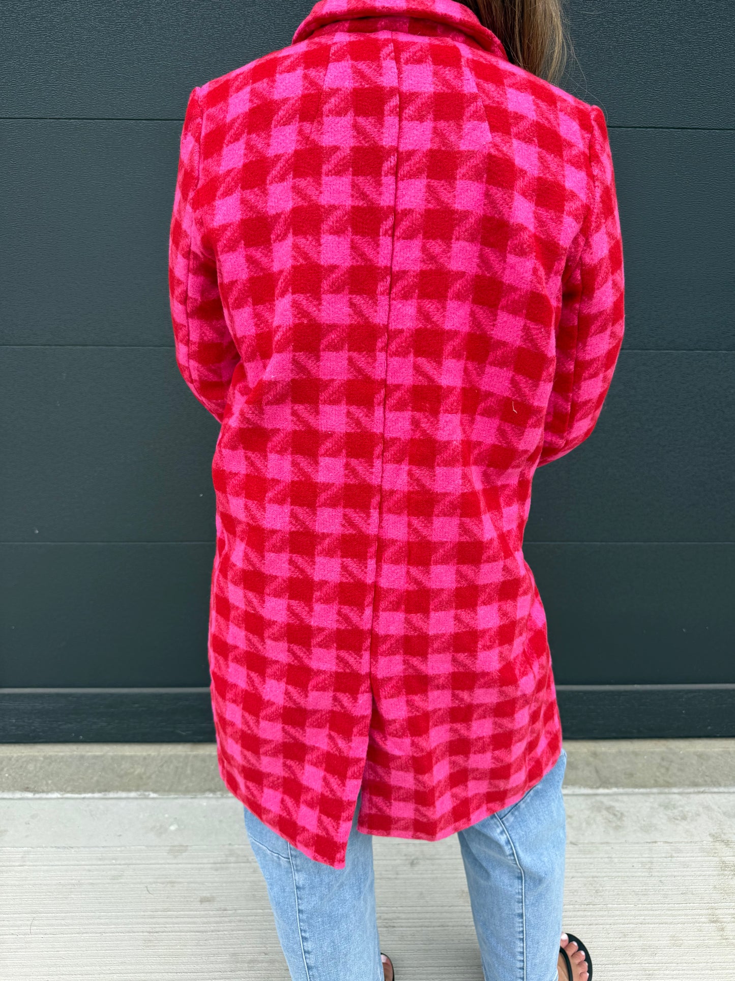 Textured Houndstooth Double-Breasted Coat: PINK RED