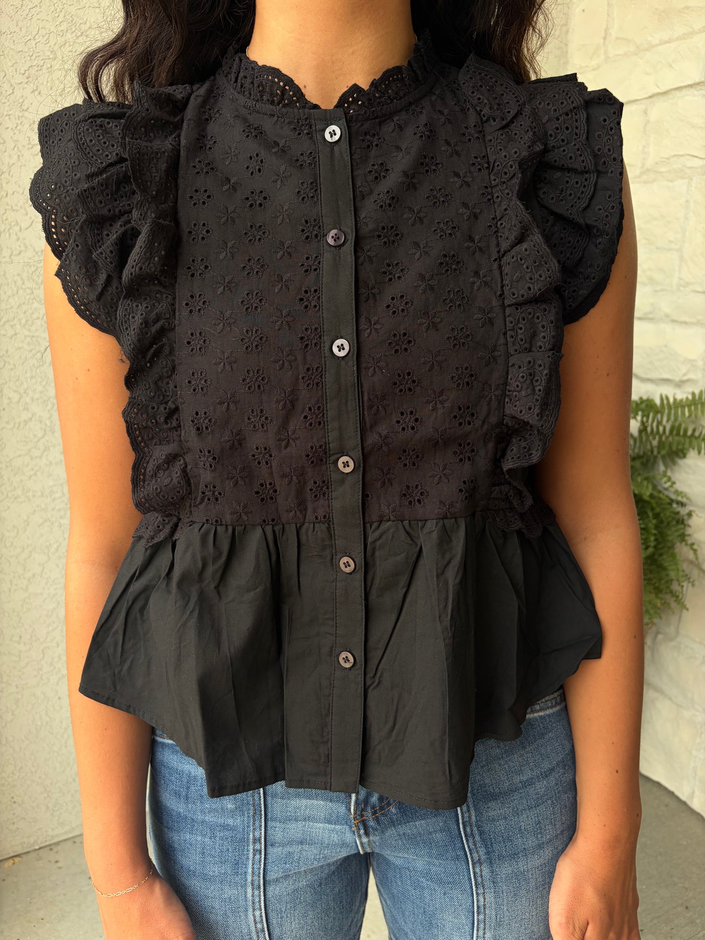 EYELET BUTTON DOWN PEPLUM TOP: BLACK