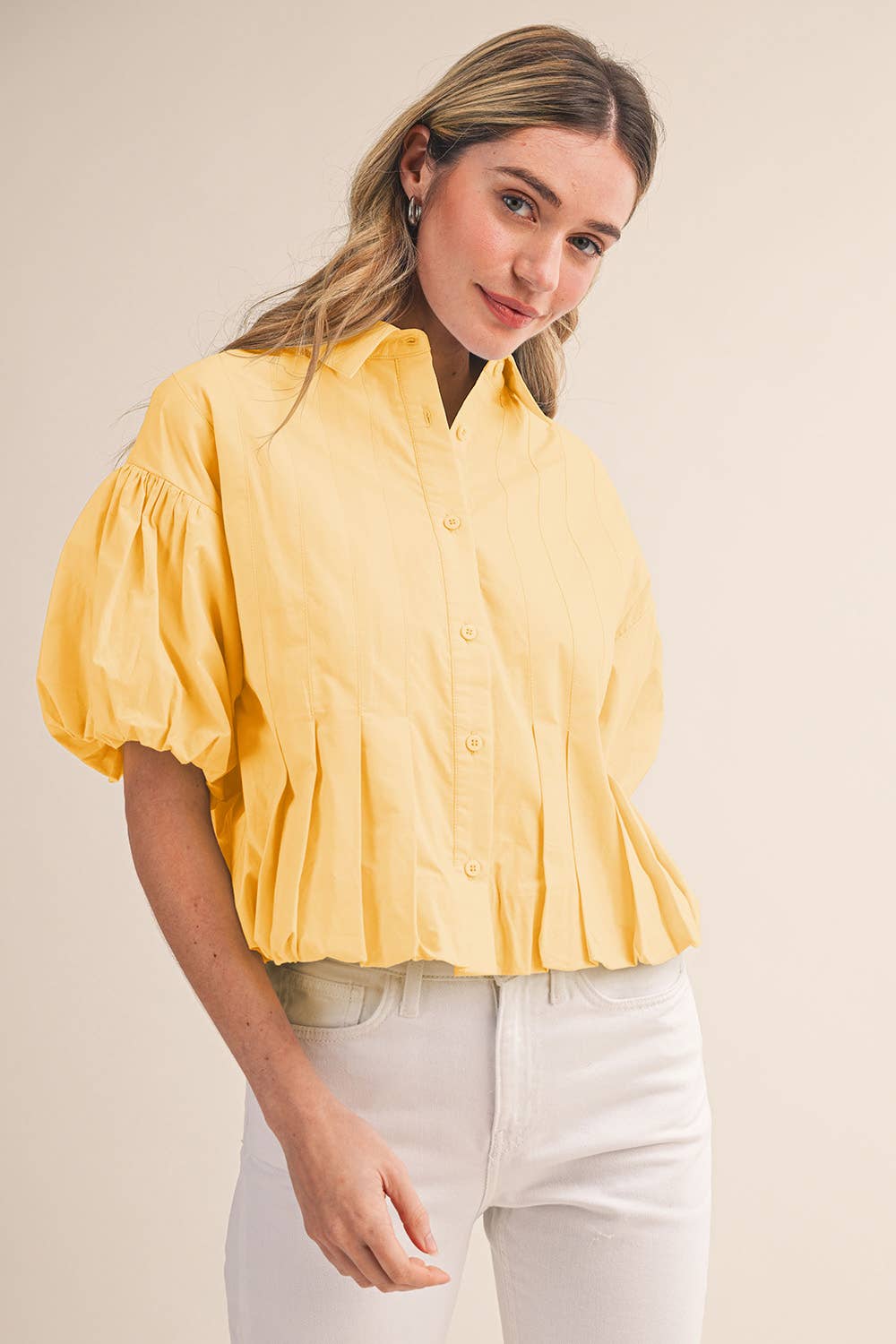 PLEATED BUBBLE HEM BUTTON DOWN TOP YELLOW