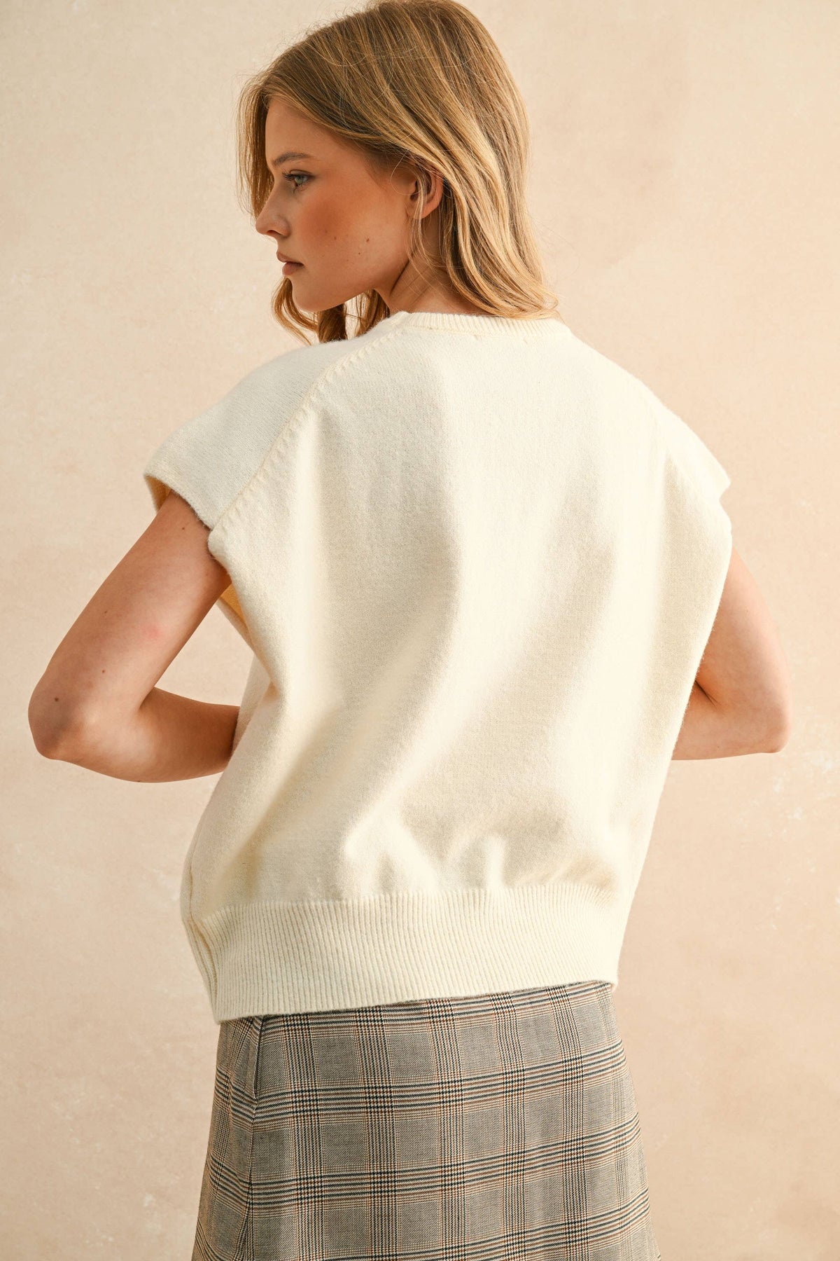 LOOSE FIT SHORT SLEEVE SWEATER TOP : CREAM