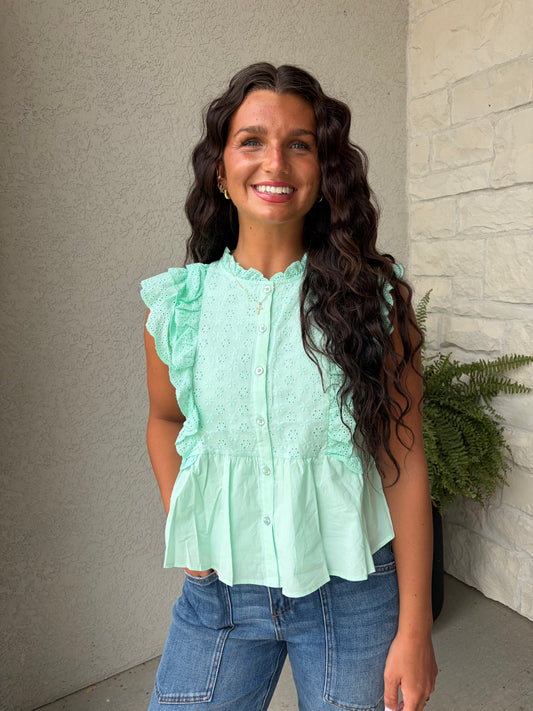EYELET BUTTON DOWN PEPLUM TOP : MINT