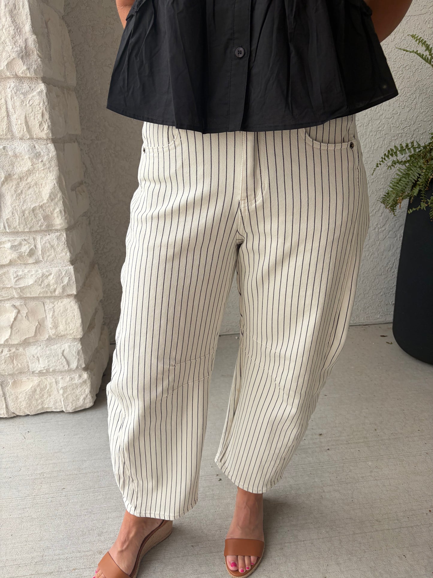 Pinstriped Pattern Barrel Jeans