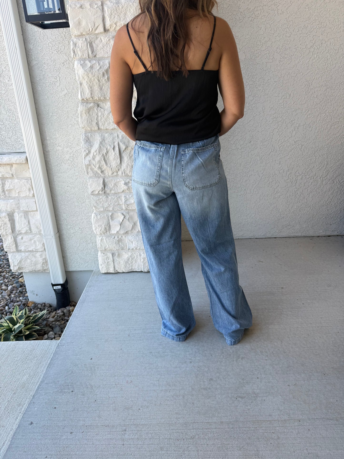Judy Blue High Waisted Featherweight Baggy Jeans
