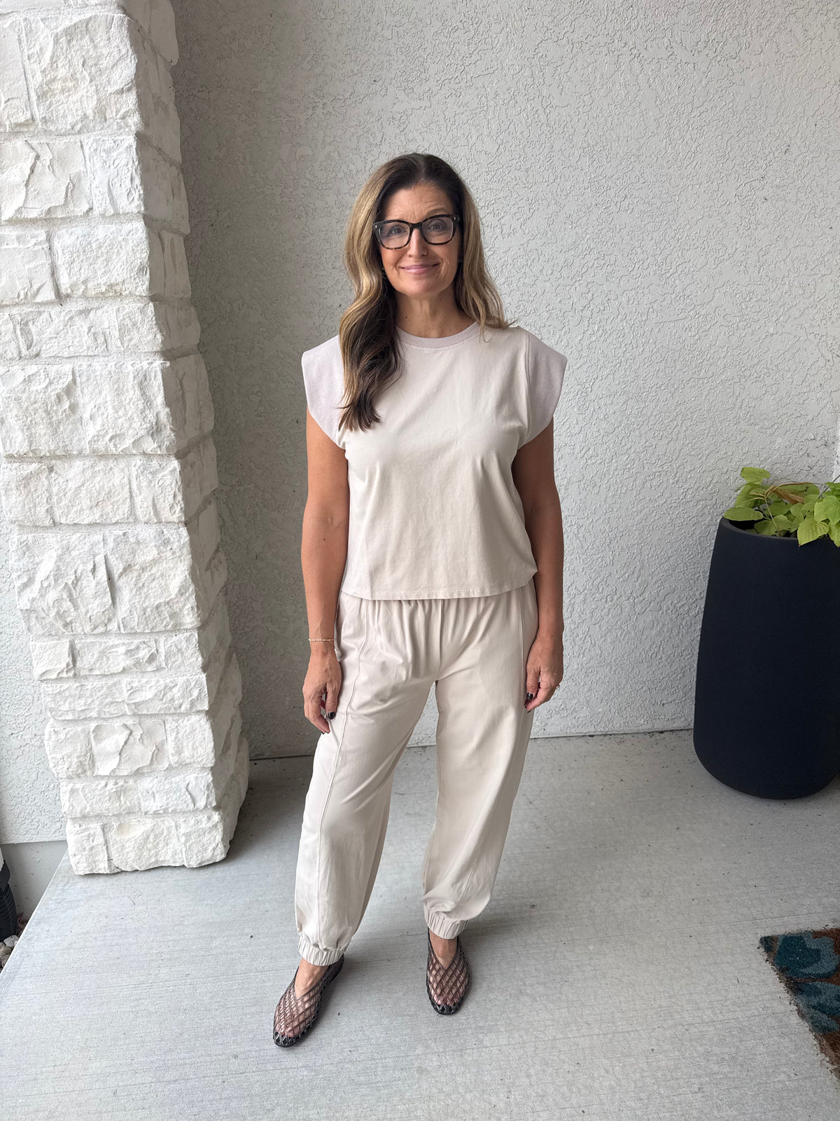 Ribbed trim cap sleeve Top and Pant Set.- Beige
